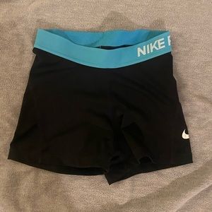 Women’s XS nike pros